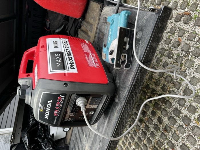 Honda EU22i 2.2 kVA generator for hire